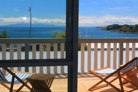 Вилла The Waiheke Pad - In The Heart Of Oneroa! Экстерьер фото